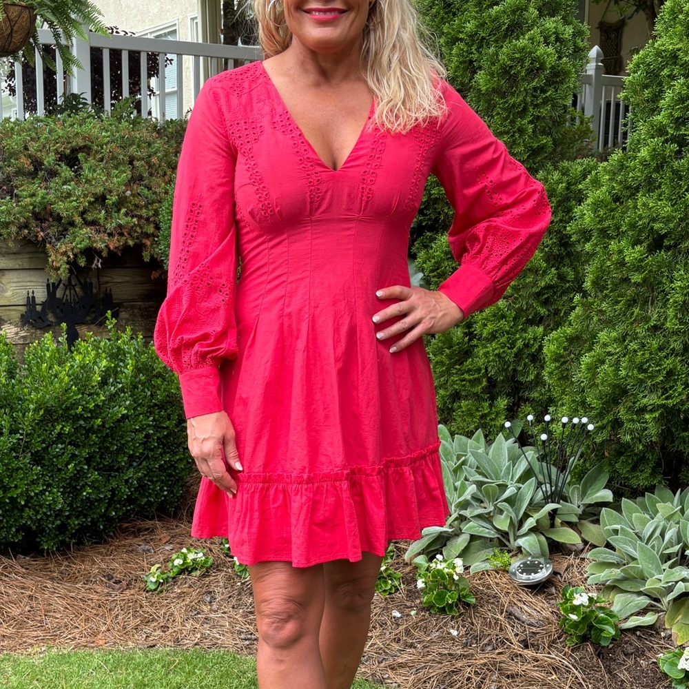 Chicways Elegant Red V-Neck Dress Size Small